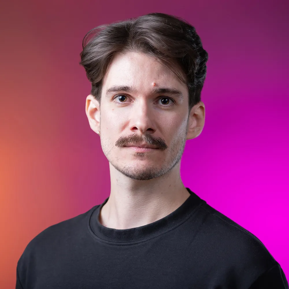 Dani, a Plus Kreatív csapatának tagja